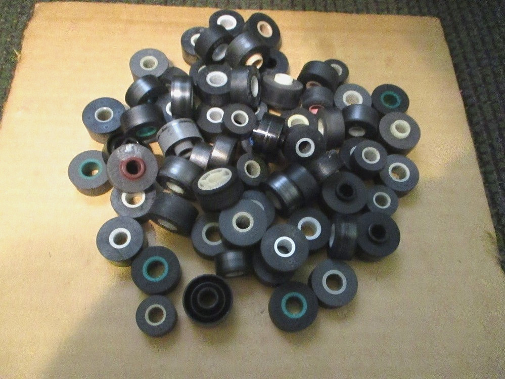 SIXTY-NINE ( 69 ) PINCH ROLLERS FOR 8-TRACK TAPE REPAIR / ONLY 4 PLASTIC
