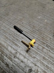 DUAL 1229 – Tonearm Lift lever