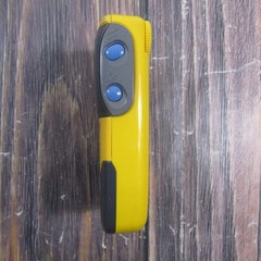 Sony SRF-M70 FM/AM Walkman Sports Radio Yellow Keypad Lock Taiwan Digital Tuner