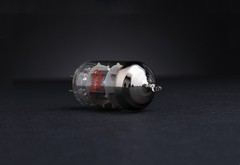 1 x ShuGuang 7025 Vacuum Tube Premium Electron