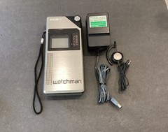 Vintage Sony Watchman FD-210 Tested WORKS W/ Earpiece & Power Pack Free Ship