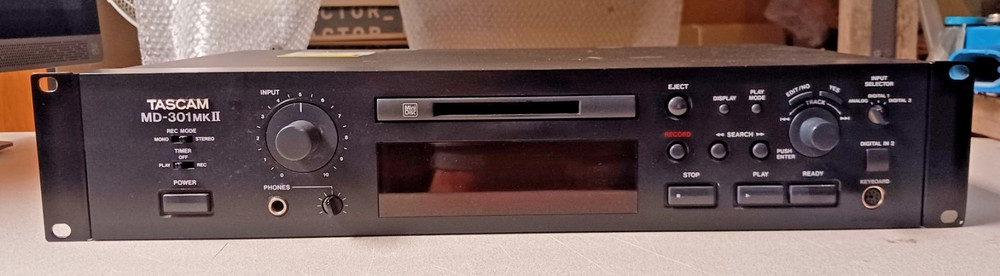 TASCAM MD-301 MKII Player/Recorder Deck Tested in play mode only Sounds great!