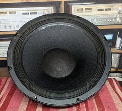 1 Klipsch Professional K-42-KP woofer for repair. Cast frame
