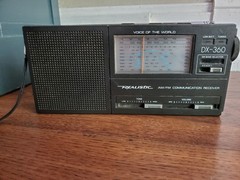 Realistic DX-360 Voice Of The World Digital-Tuning 6-Band AM/FM/SW Radio
