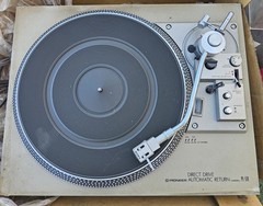 1970s Pioneer PL-518 Direct Drive Turn Table
