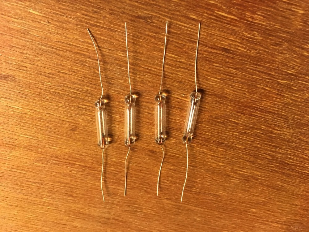 (4)AKAI / CS 703d / 8v-55mA AXIAL LAMPS INCANDESCENT BULB METER & CASSETTE LIGHT