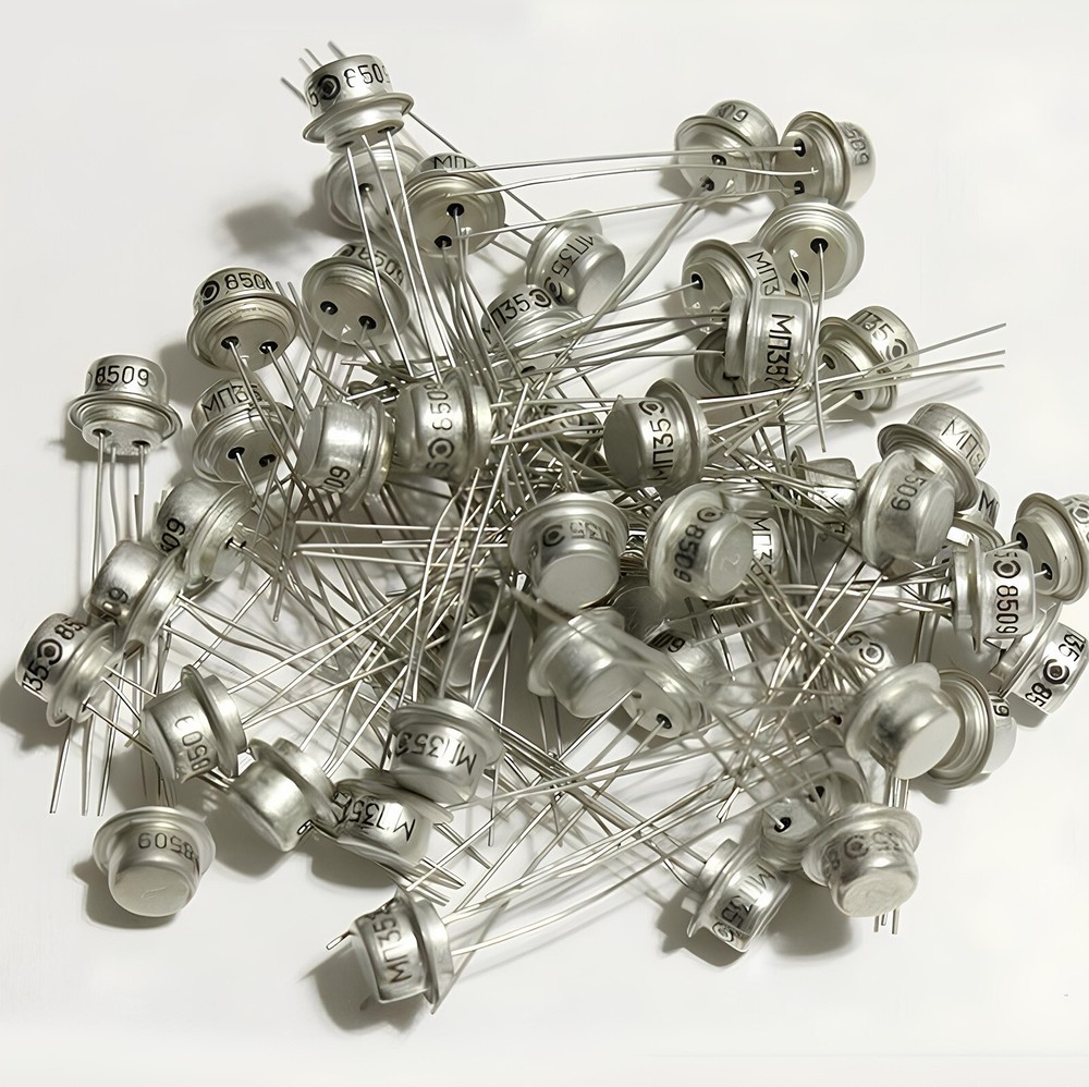 8pcs Germanium Transistor NPN MP35 ~ 2N1672 2SD31 2N444 2N446 Fuzz Face USSR