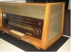 VTG Grundig Type 3095/56 Tube Radio AM FM Shortwave German Wood Console