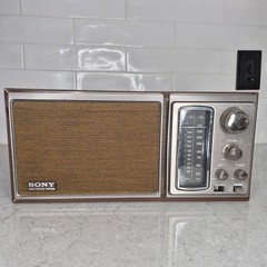 Sony Bass Reflex System FM/AM 2 Band Radio Model ICF-9580W Tested Working