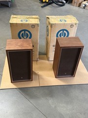 Pioneer CS-33 Vintage Stereo Floor Speakers Original Box 1 owner Beautiful
