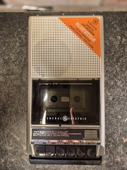 GENERAL ELECTRIC Portable Cassette Tape Recorder/Player Model 3-5016 In Box New?