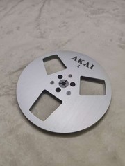 One silvery TAPE REEL Akai 7&Prime; inch Light Metal Aluminum Take Up Reel