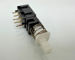 Studer A807 A812 A970 A963 A810 A9 Push-Button Switch 1x2U locking 55.15.0019
