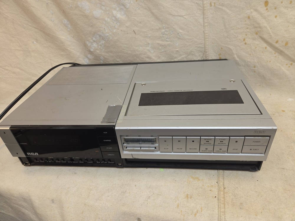 RCA VLP800T Convertible Video Cassette Recorder