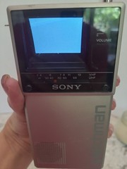 Vintage 1985 Sony Watchman FD-20a w/ case B&W Portable TV Works- Great Condition